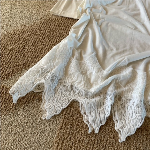 Last one! Lace Layering Top/Dress Extender - Picture 4 of 5